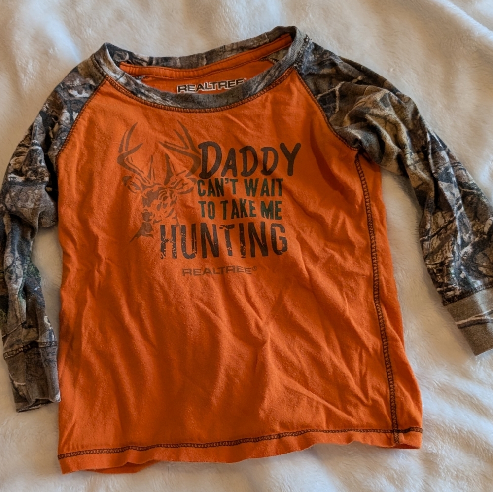 🦌RealTree "Daddy Can't Wait To Take Me Hunting" Shirt